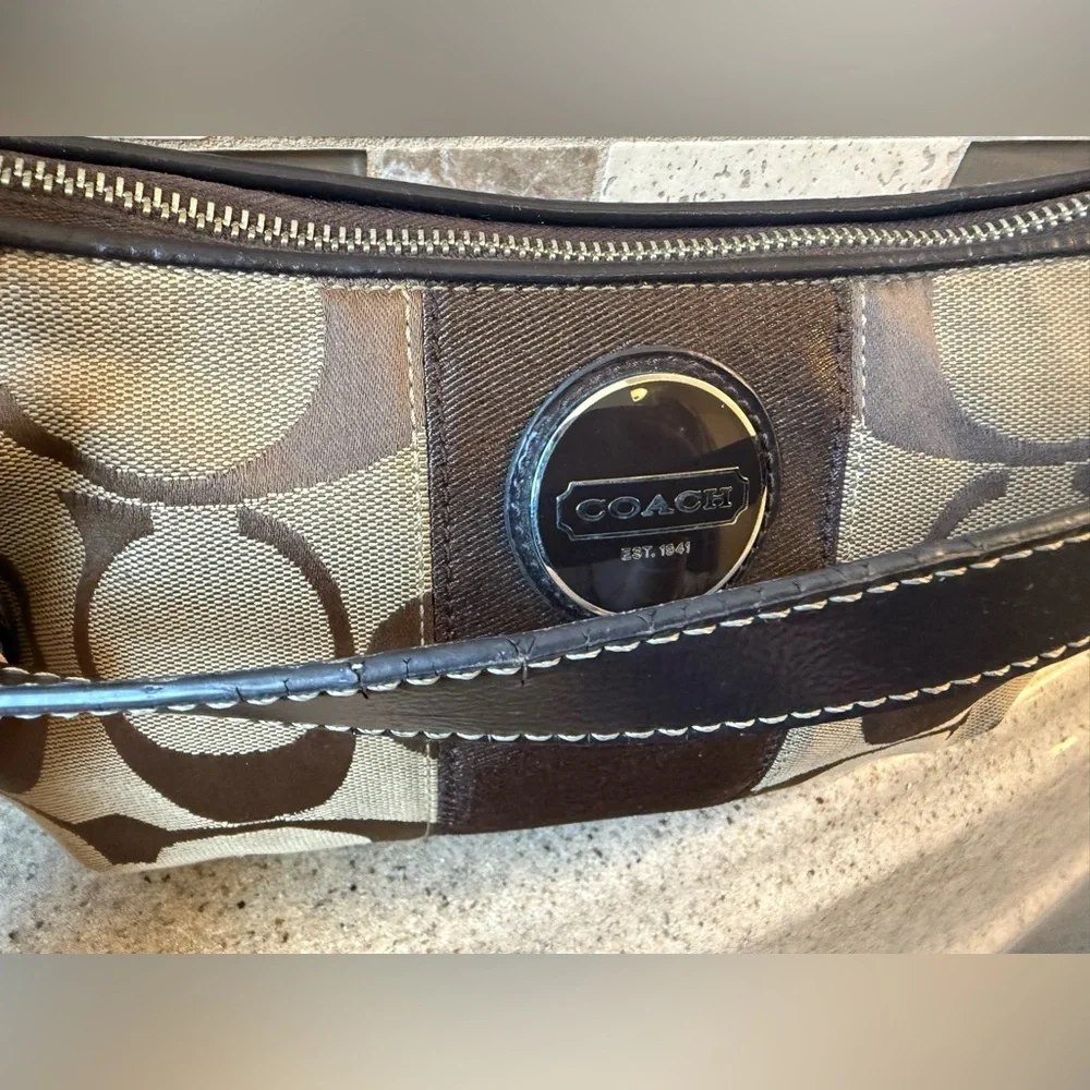 VTG Coach Brown/Tan Signature C Jacquard Shoulder Bag Purse - Picture 7 of 15